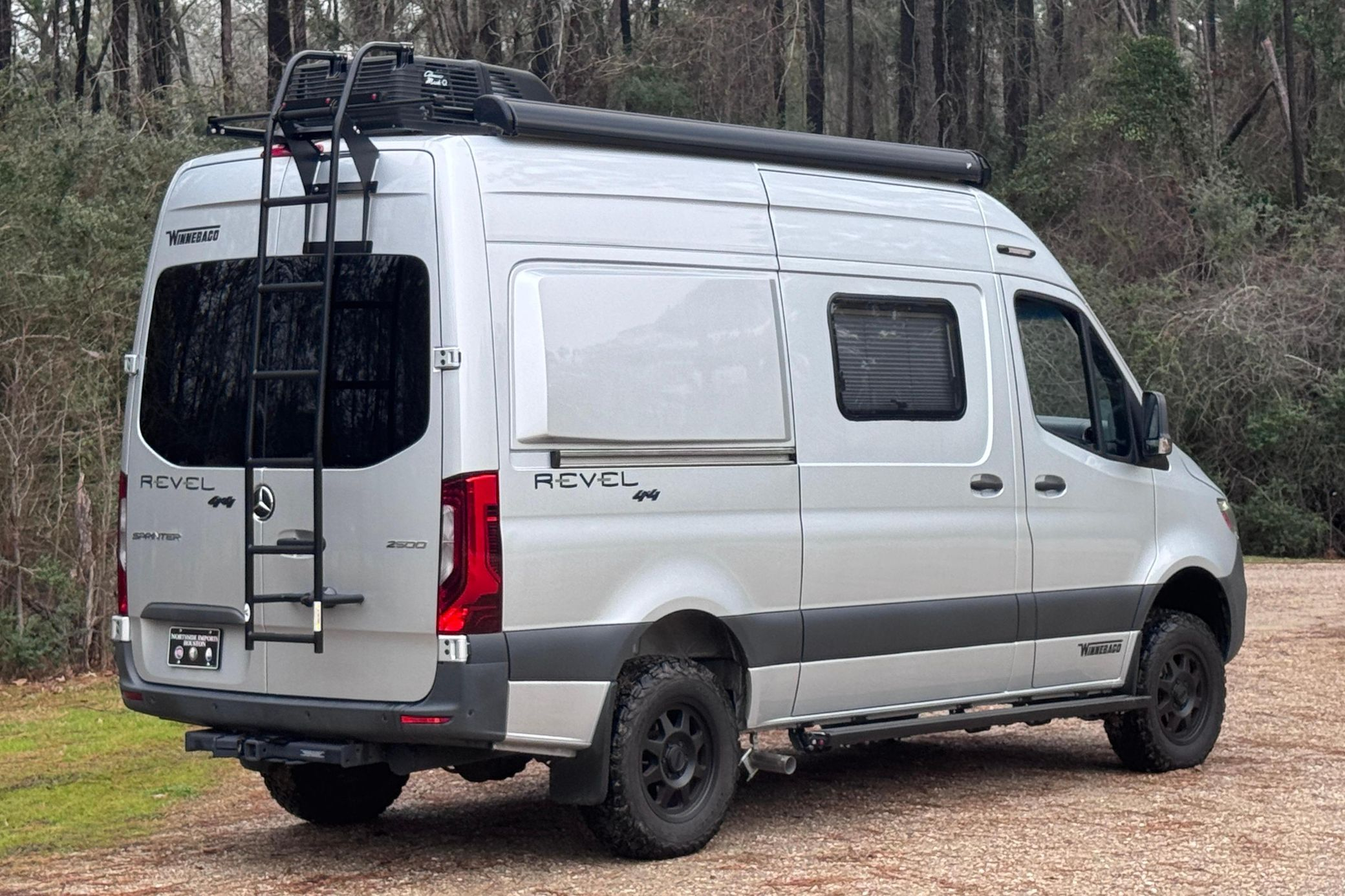 2023 Winnebago Revel 4x4 - Image 5