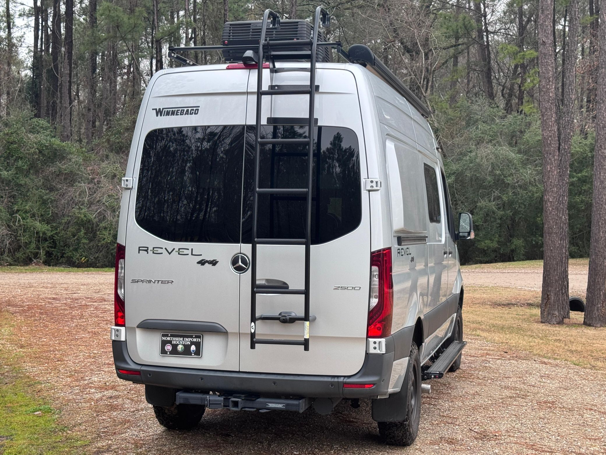 2023 Winnebago Revel 4x4 - Image 6