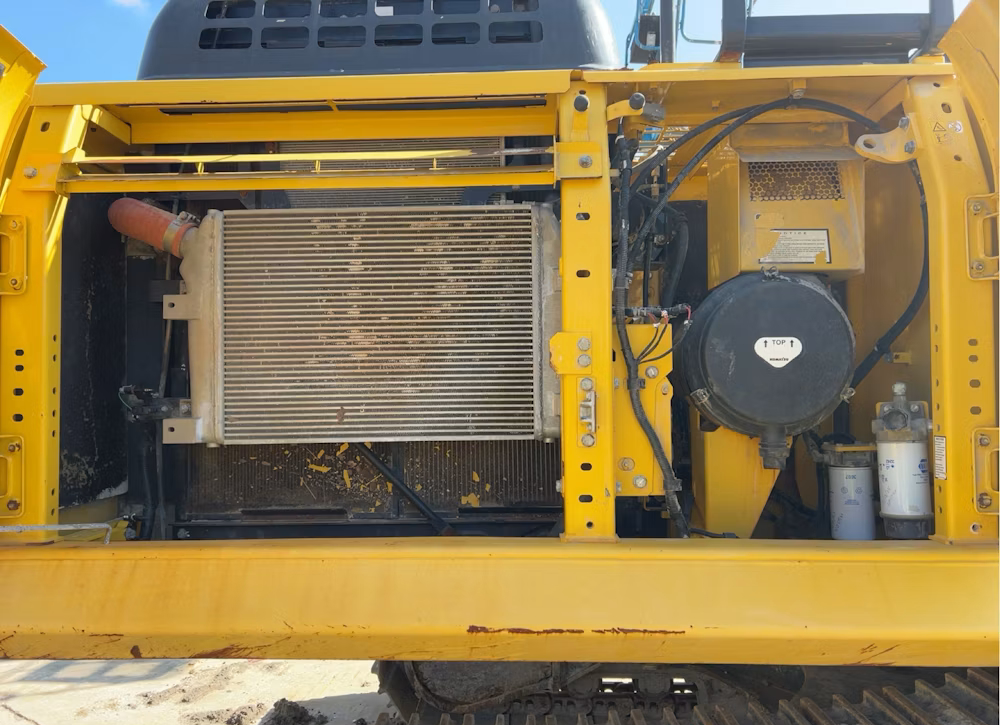 2022 Komatsu PC360LC-11 - Image 12