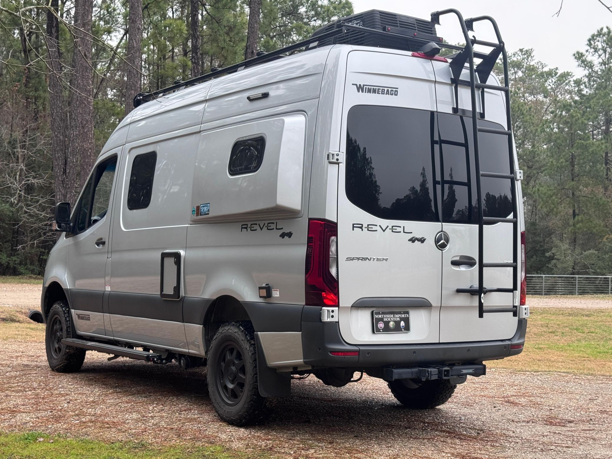 2023 Winnebago Revel 4x4 - Image 7