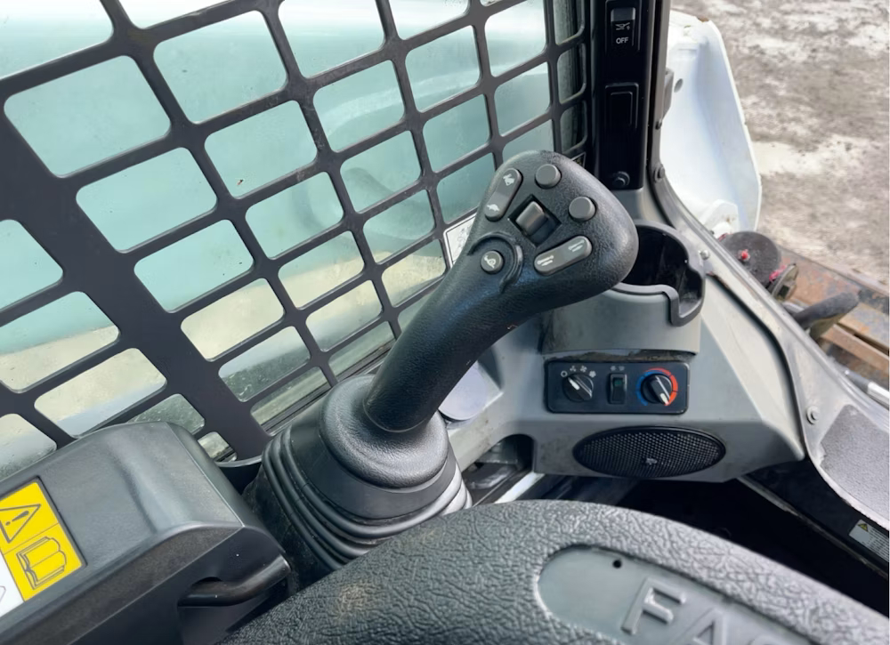 2021 Bobcat T595 - Image 14