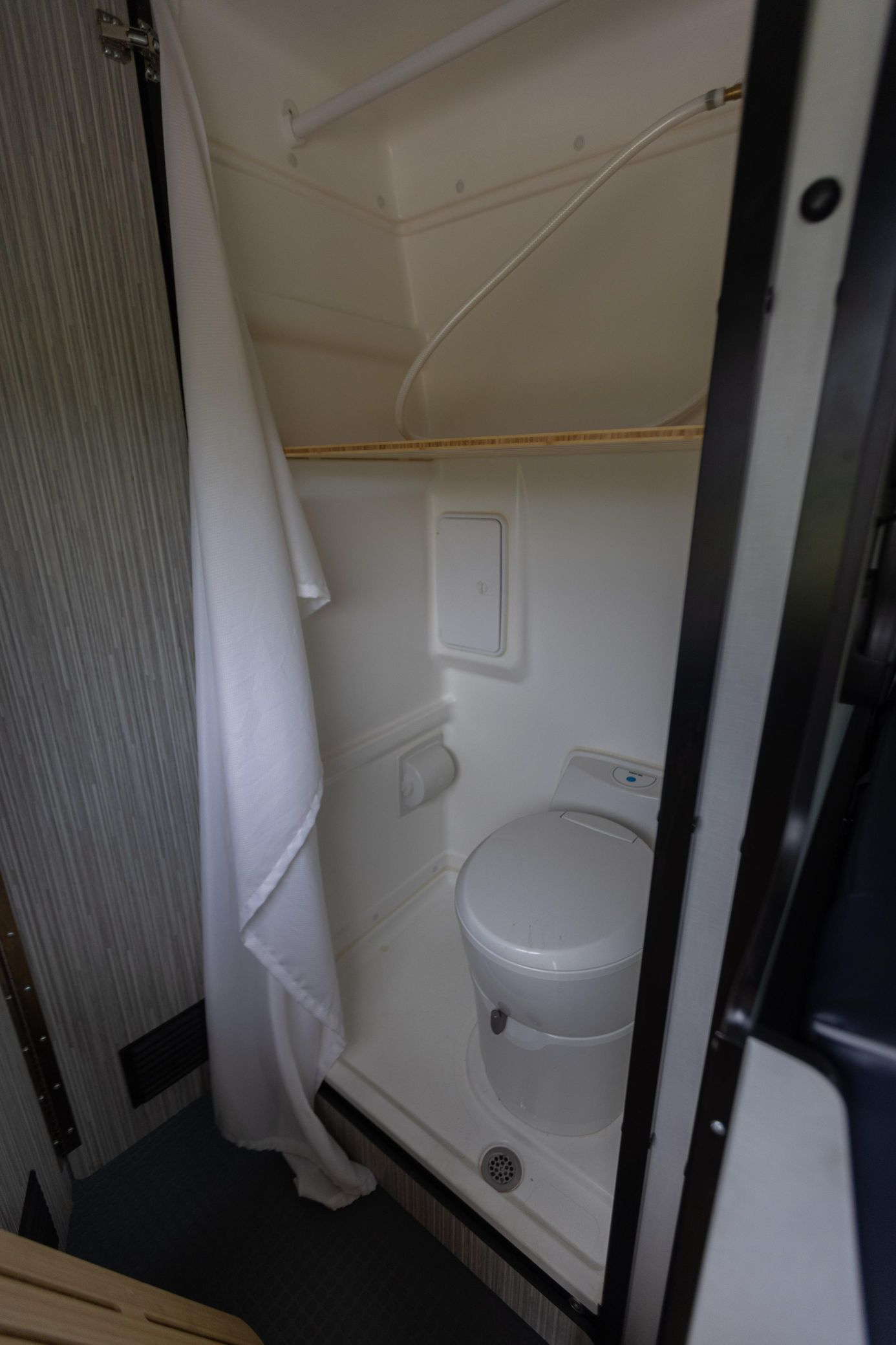 2023 Winnebago Revel 4x4 - Image 92