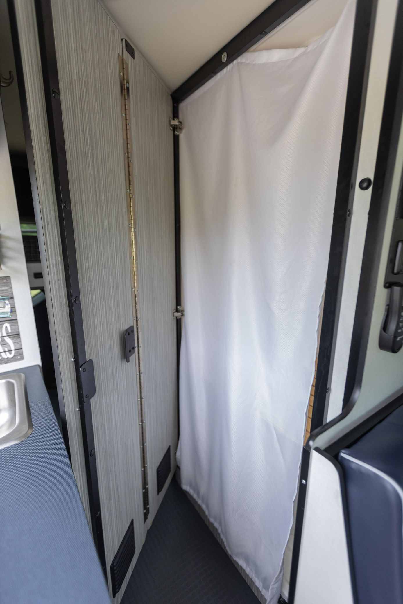 2023 Winnebago Revel 4x4 - Image 101
