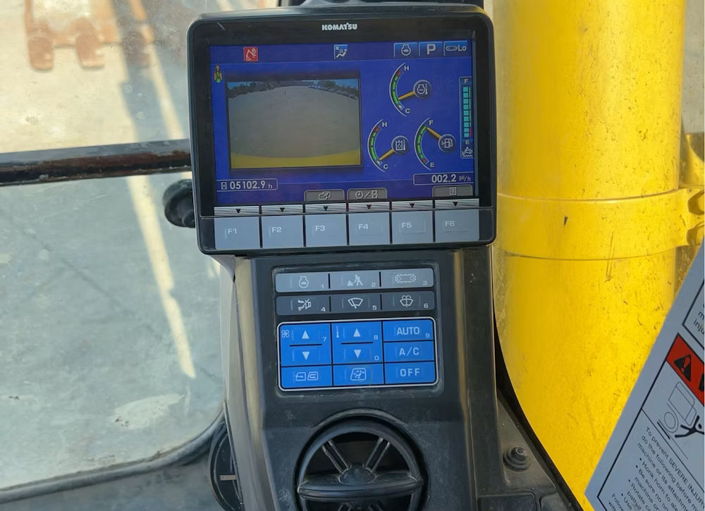 2022 Komatsu PC360LC-11 - Image 18