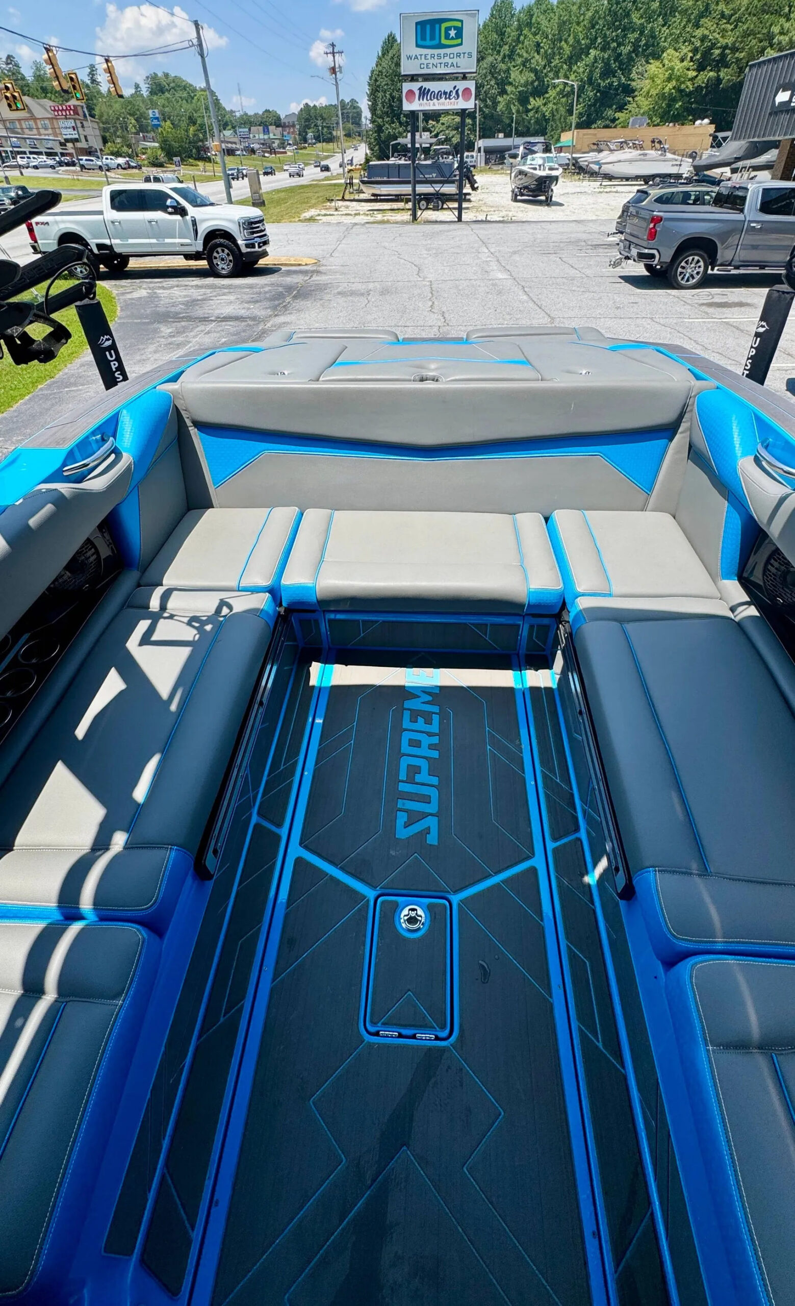 2023 Supreme S240 - Image 18