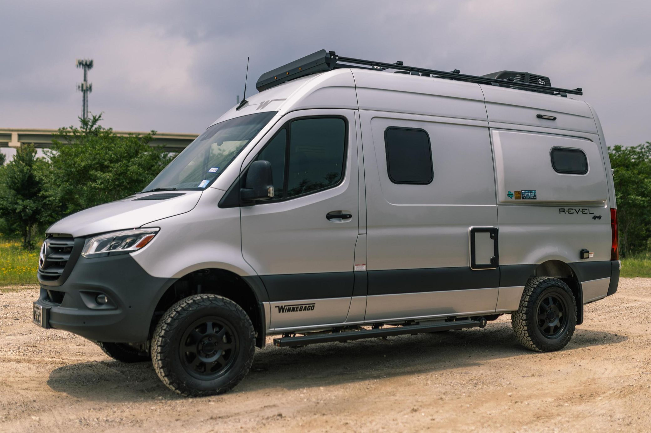 2023 Winnebago Revel 4x4 - Image 11