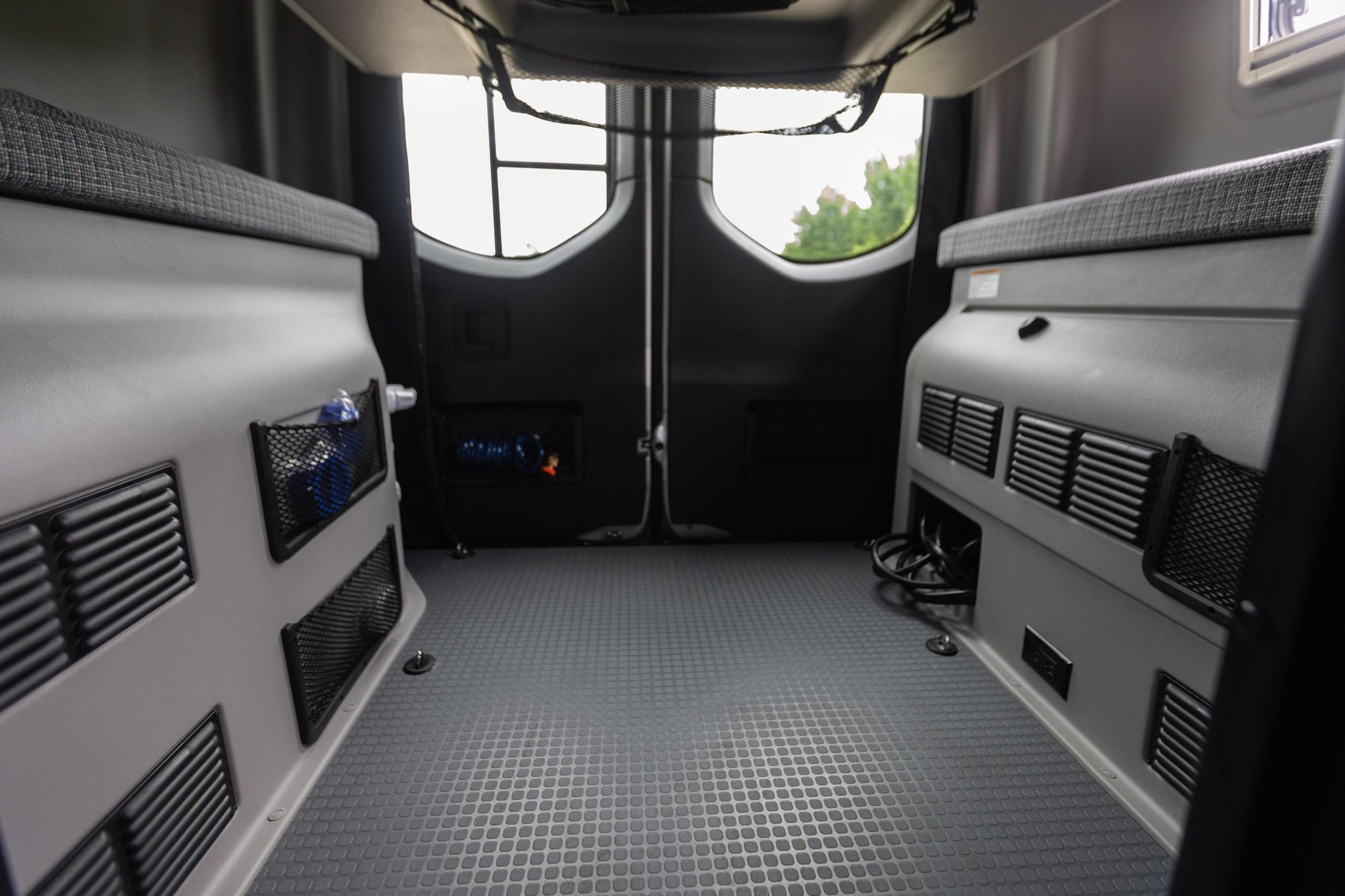 2023 Winnebago Revel 4x4 - Image 45