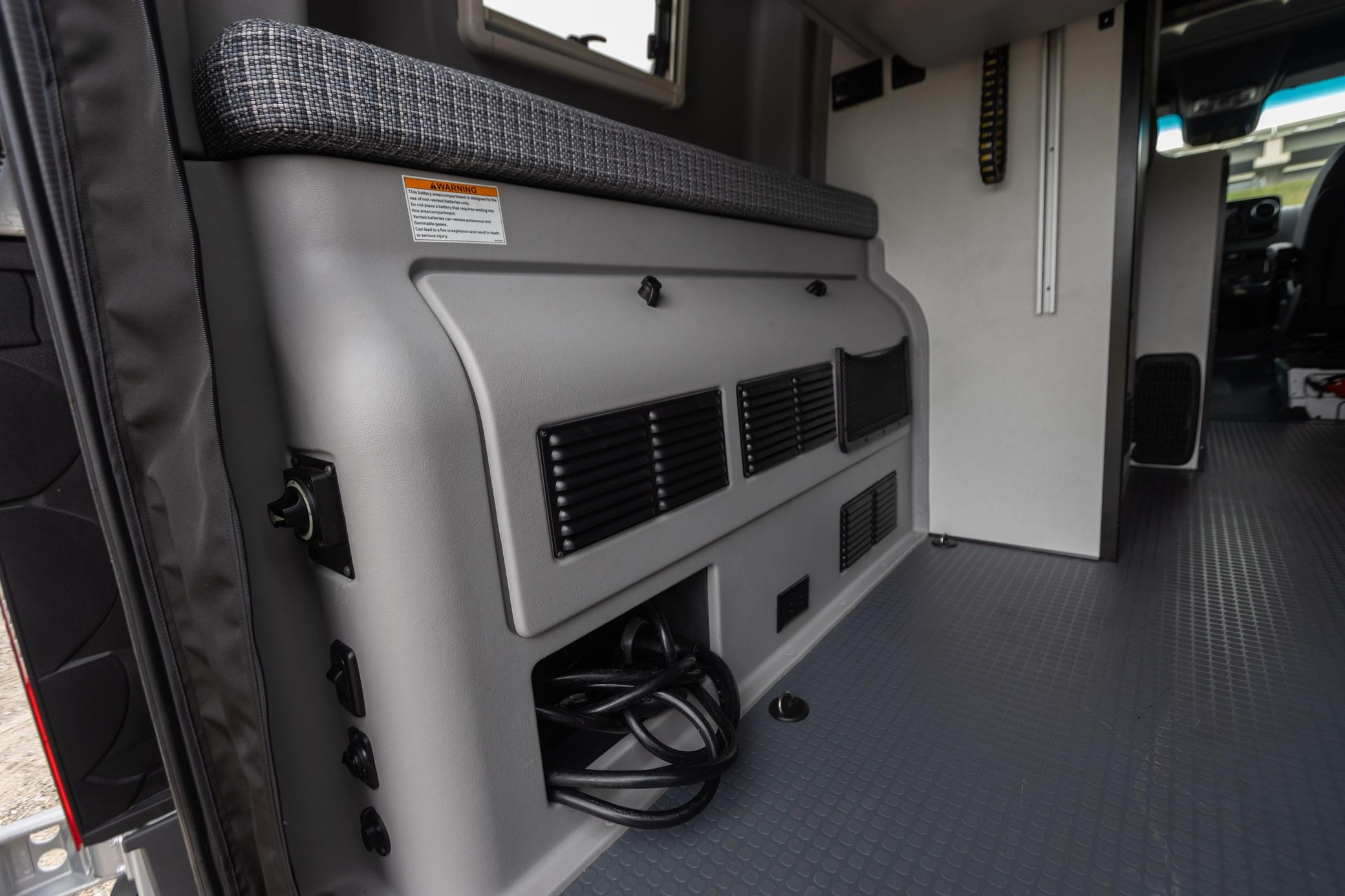 2023 Winnebago Revel 4x4 - Image 76