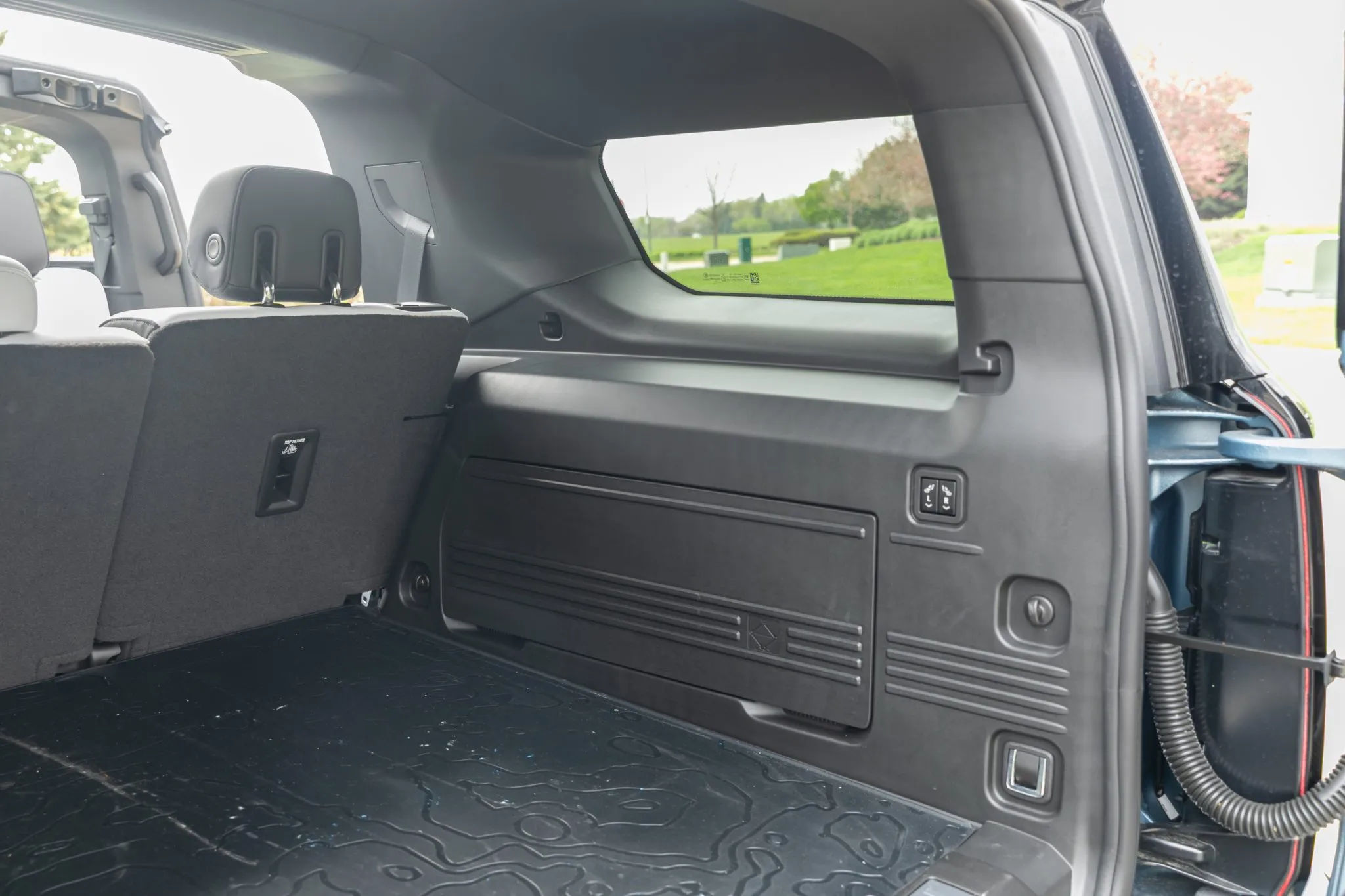 2024 GMC Hummer EV 3X Omega Edition - Image 8