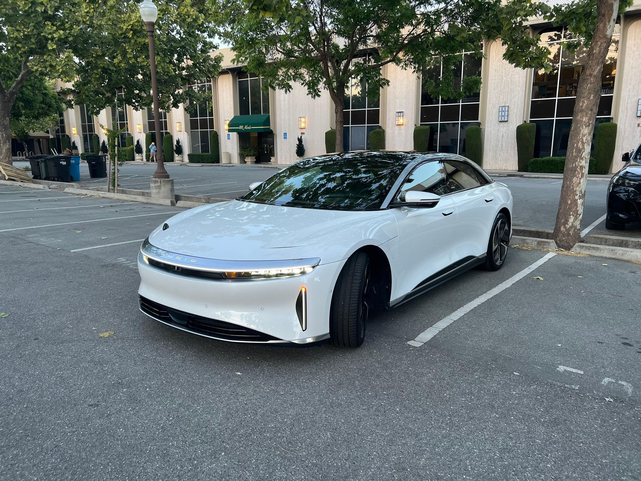 2023 Lucid Air Touring - Image 2