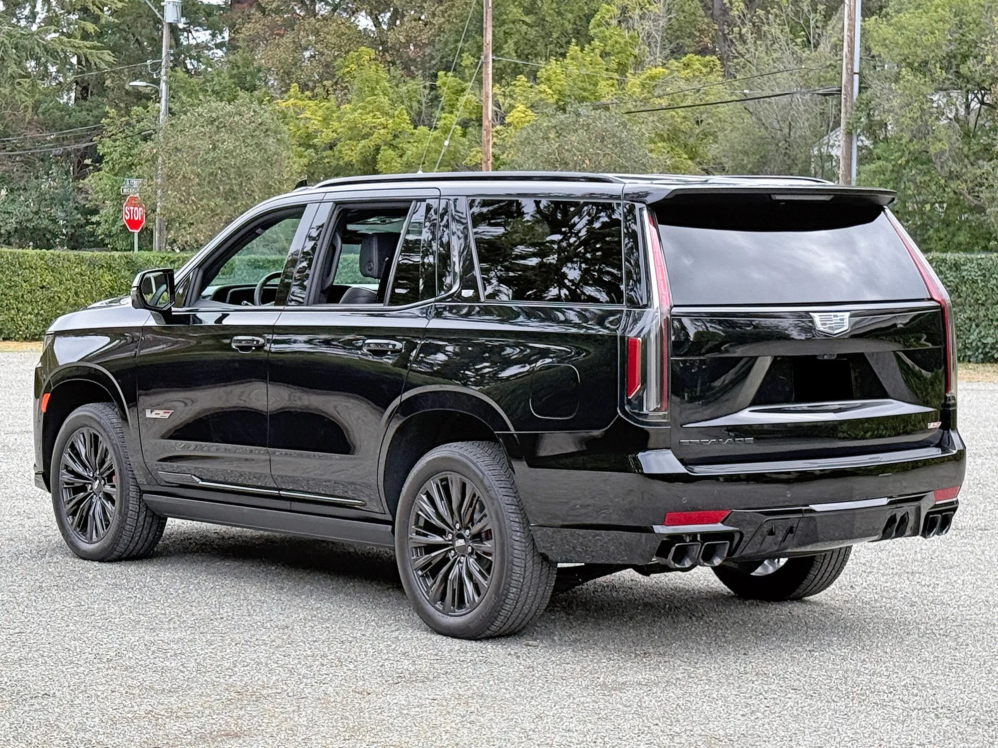 2023 Cadillac Escalade-V - Image 8