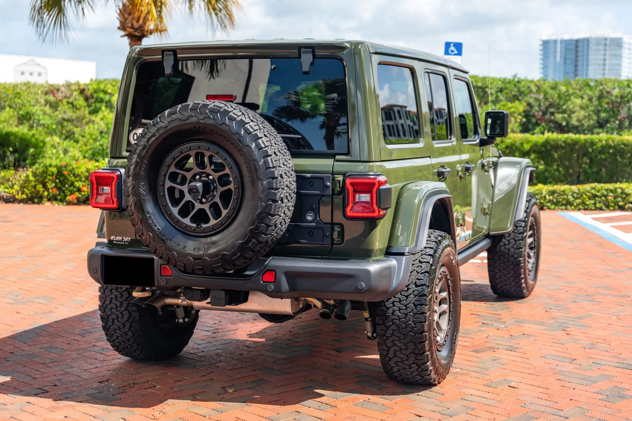 2022 Jeep Wrangler Unlimited Rubicon 392 - Image 5