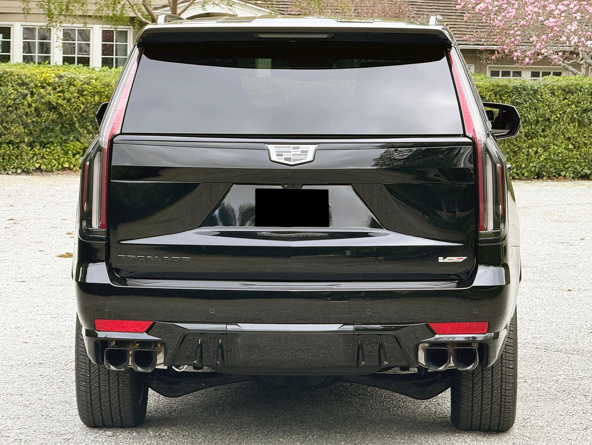2023 Cadillac Escalade-V - Image 10