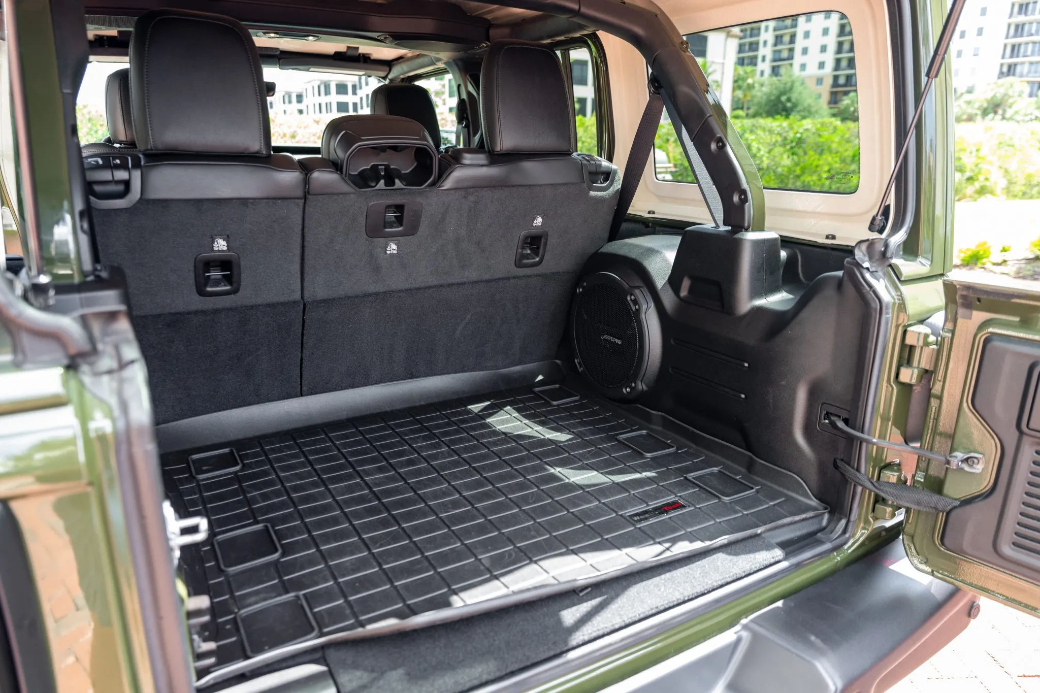 2022 Jeep Wrangler Unlimited Rubicon 392 - Image 10