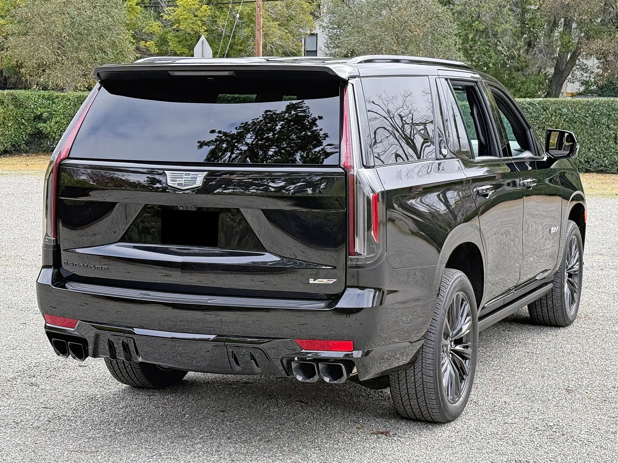 2023 Cadillac Escalade-V - Image 11