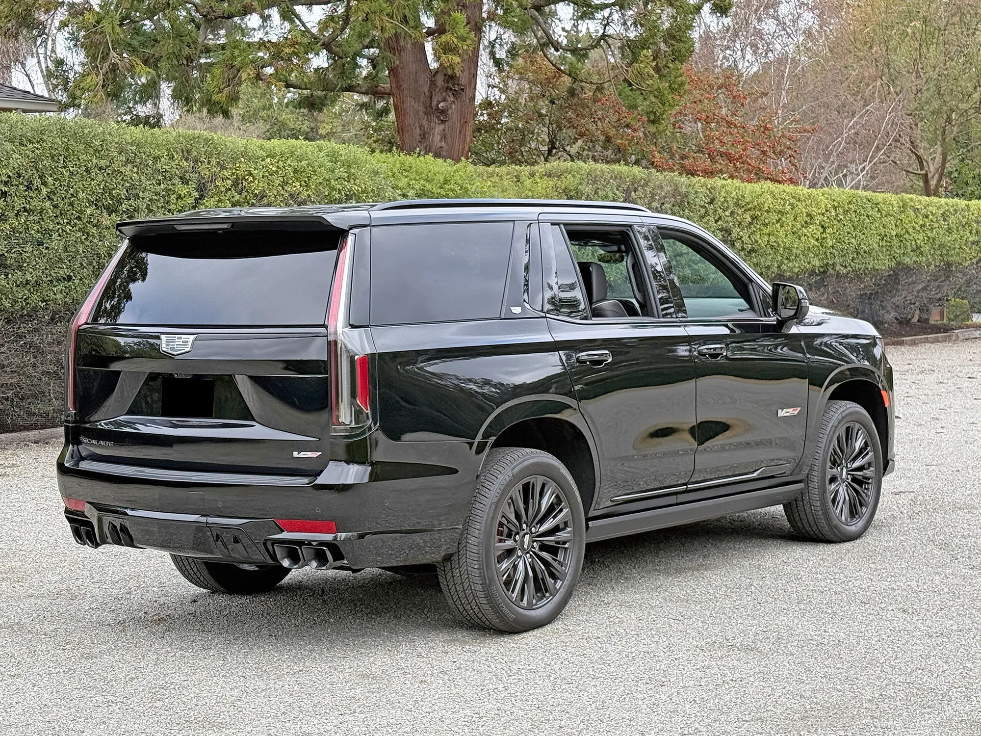 2023 Cadillac Escalade-V - Image 12
