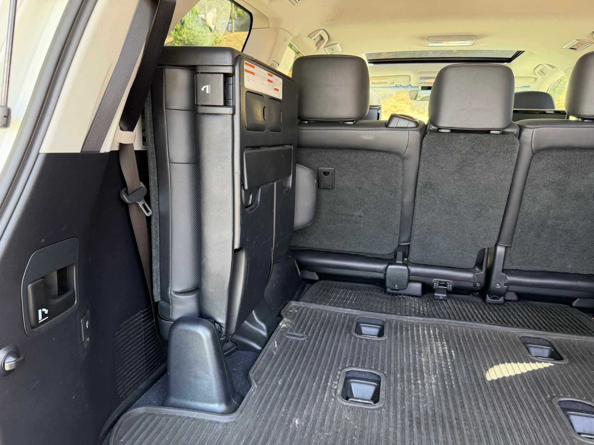 2017 Toyota Land Cruiser - Image 12