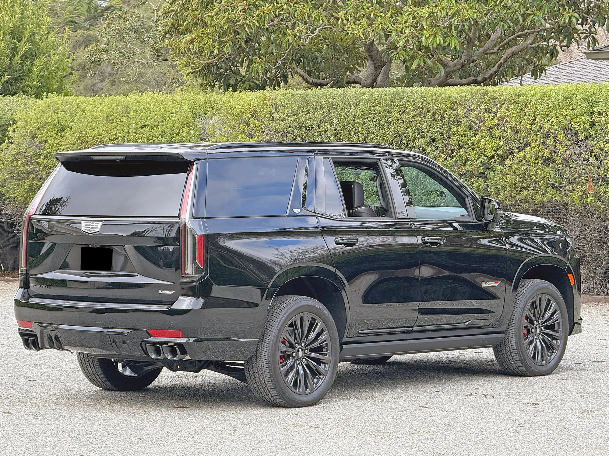2023 Cadillac Escalade-V - Image 13