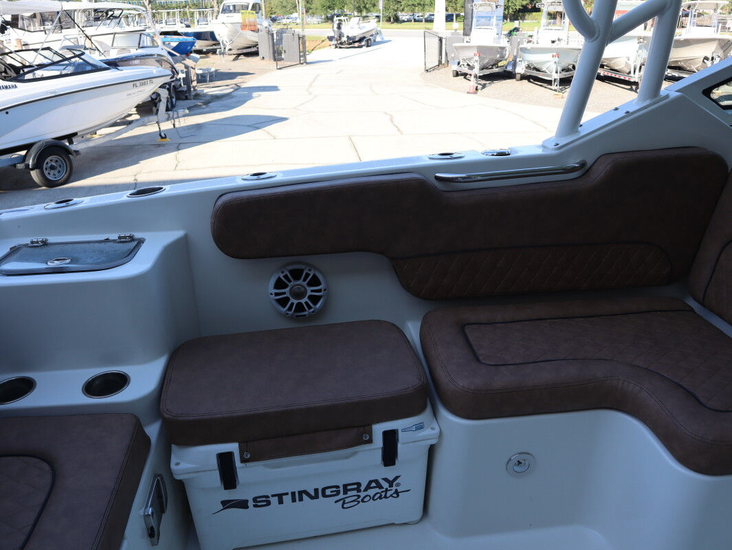 2022 Stingray 269 DC - Image 15