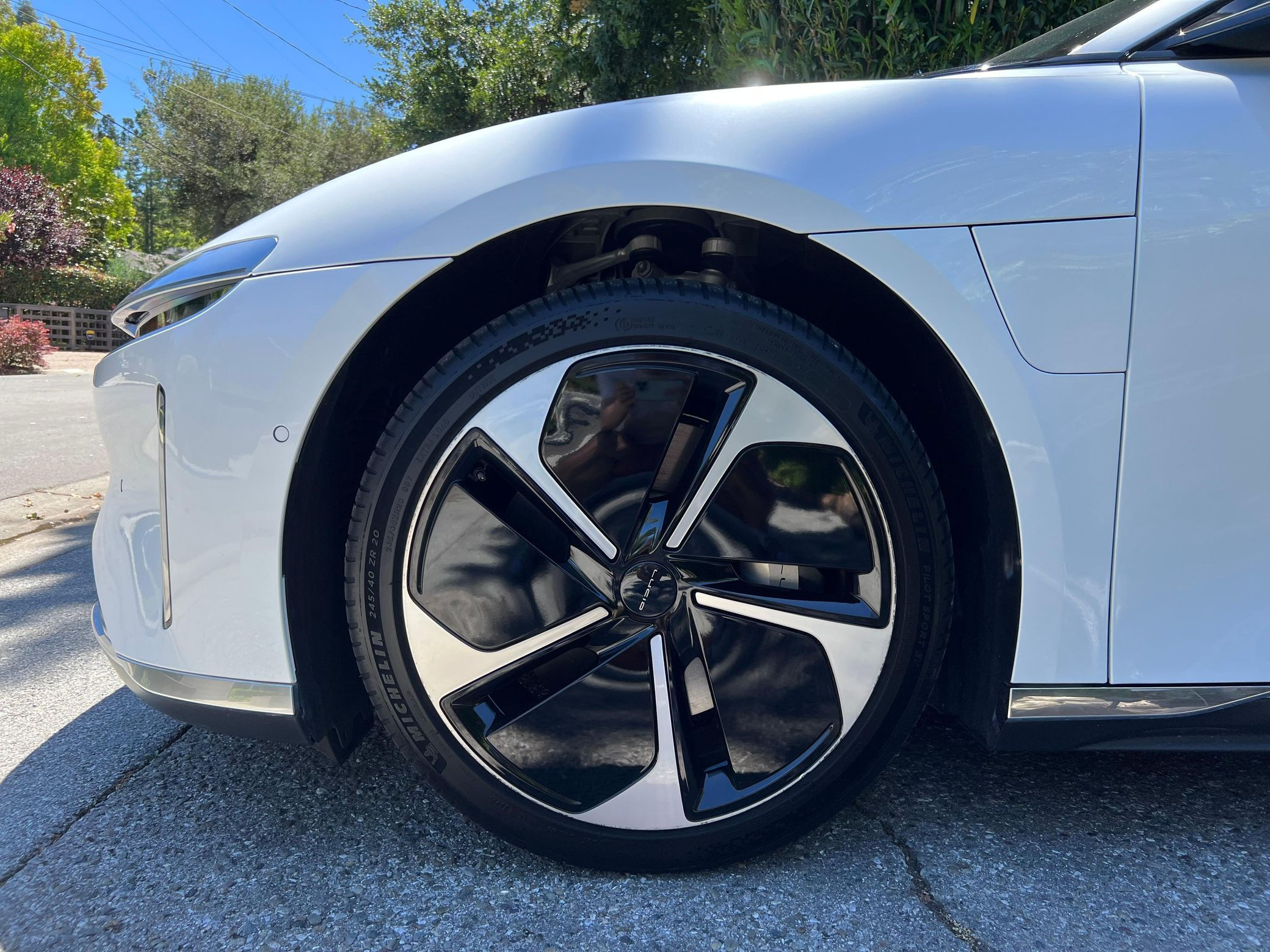 2023 Lucid Air Touring - Image 16