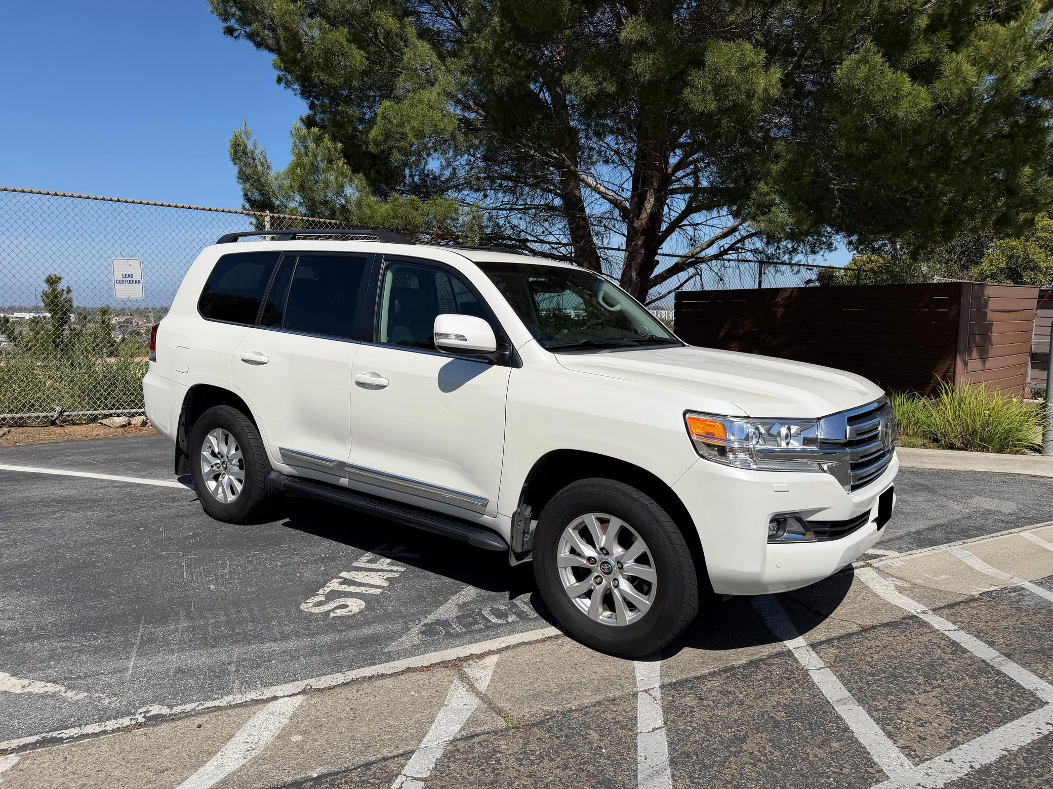 2017 Toyota Land Cruiser