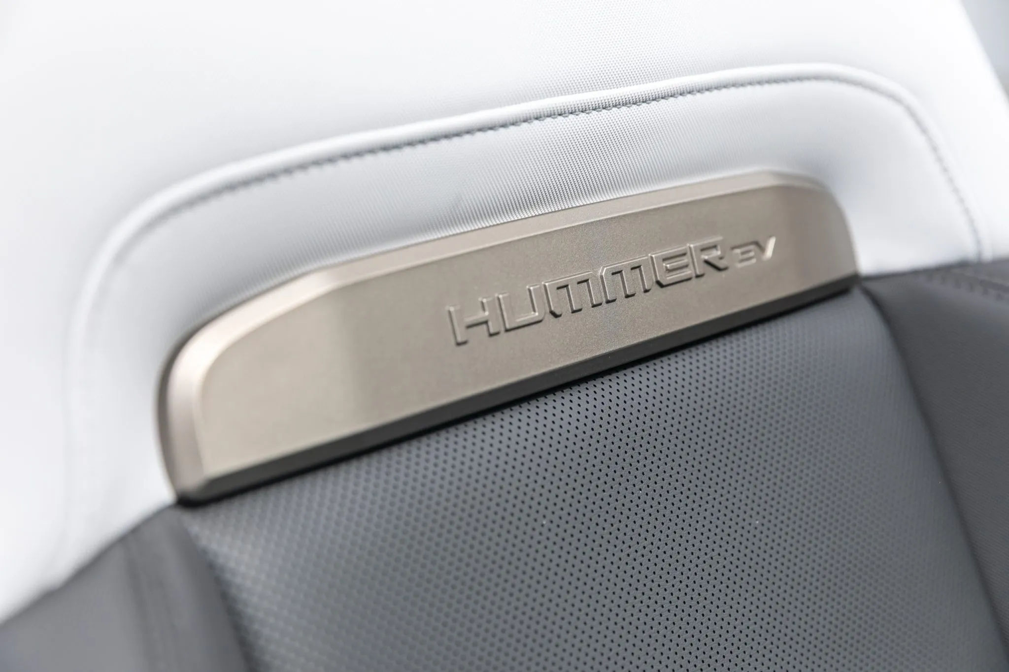 2024 GMC Hummer EV 3X Omega Edition - Image 24