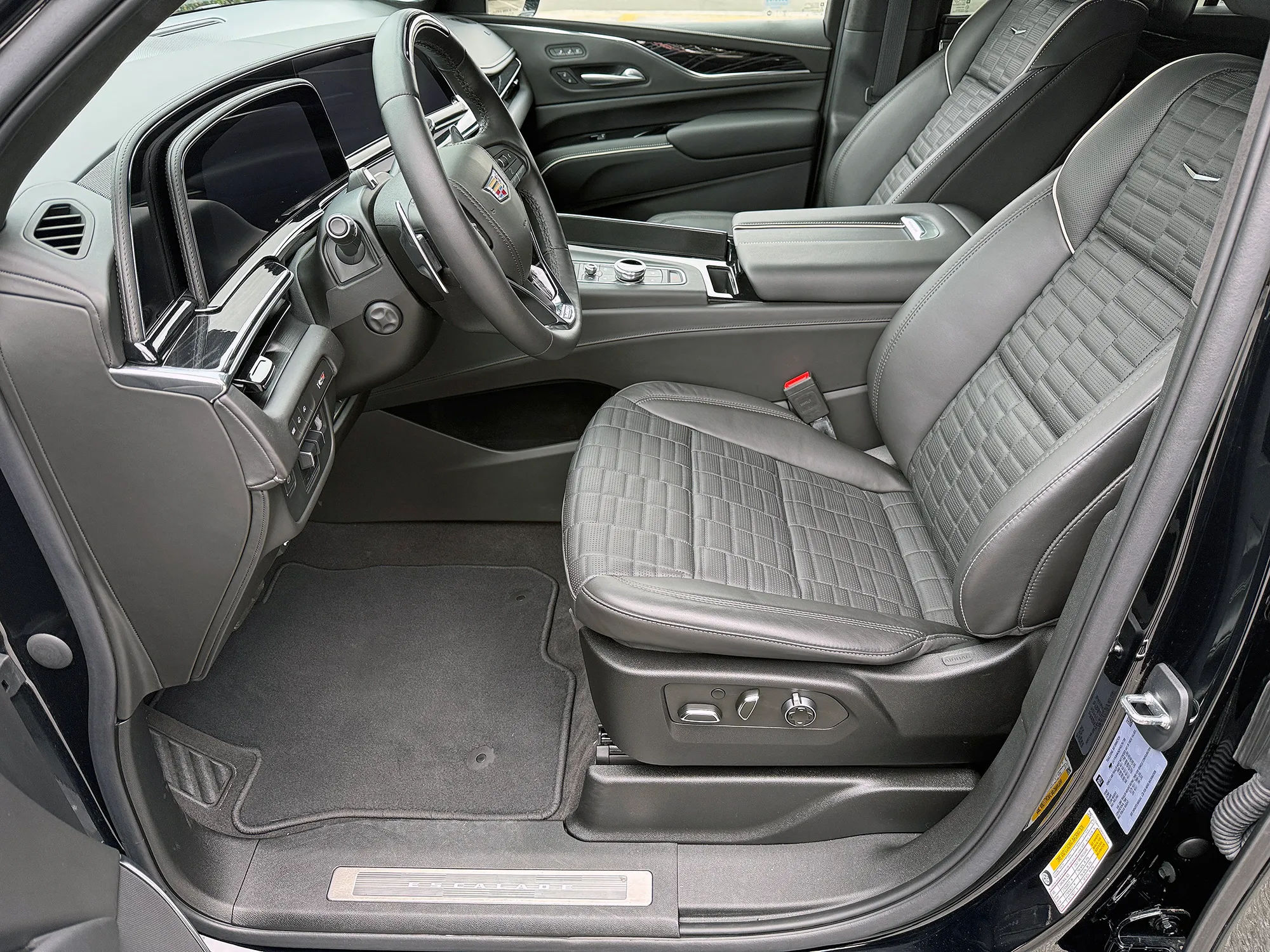 2023 Cadillac Escalade-V - Image 26