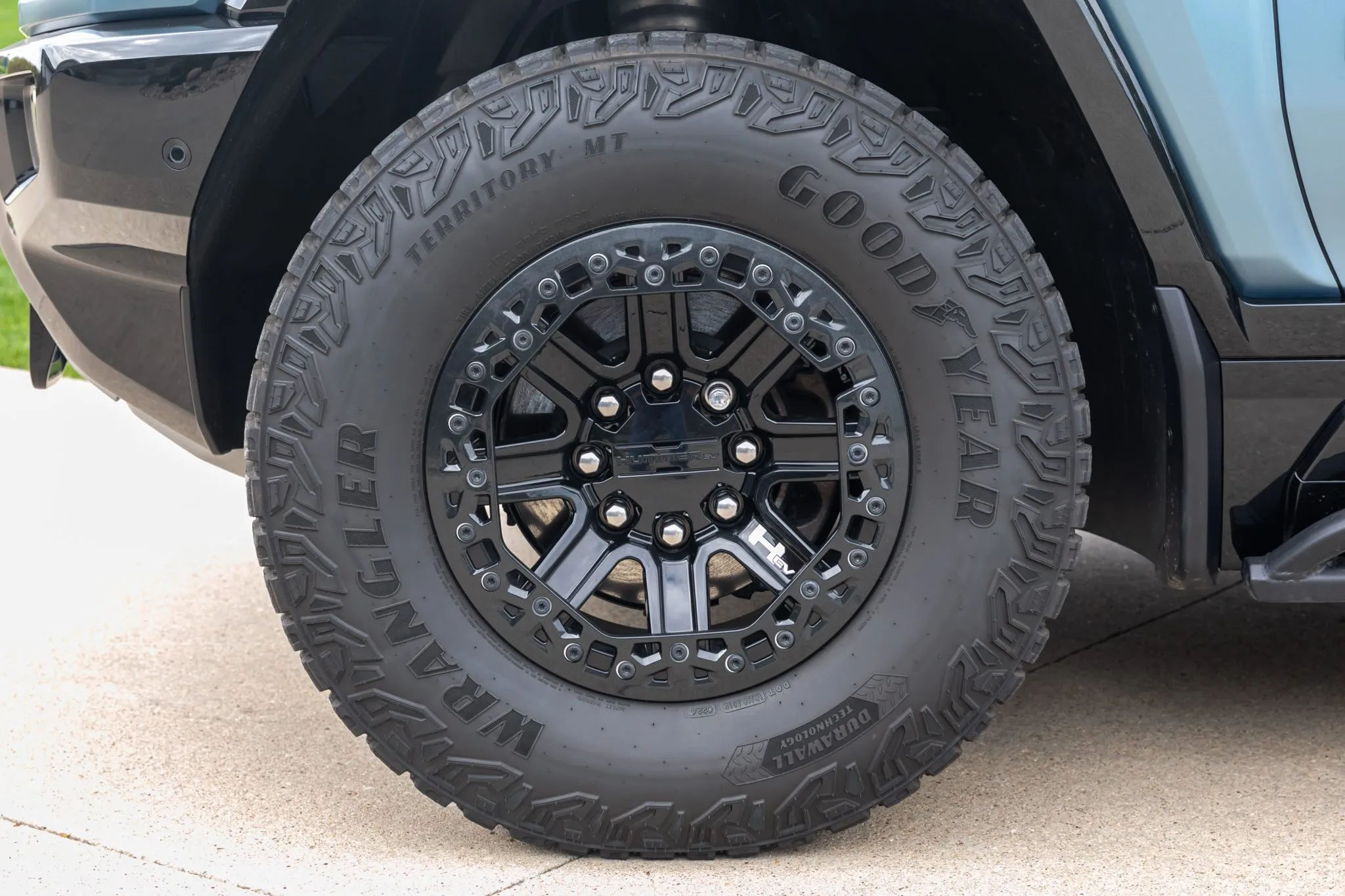 2024 GMC Hummer EV 3X Omega Edition - Image 29