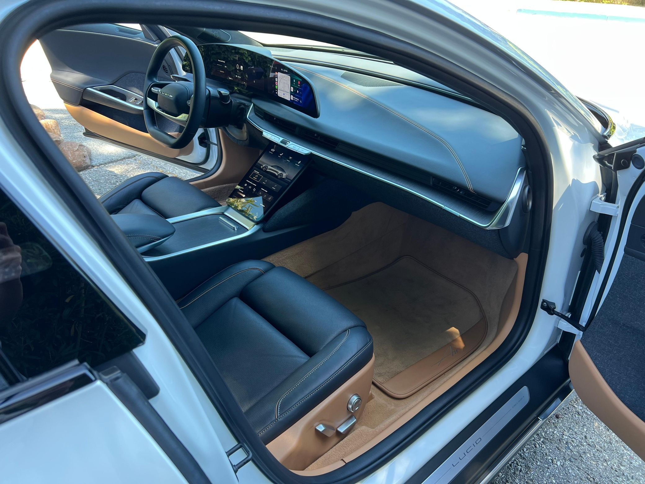 2023 Lucid Air Touring - Image 30