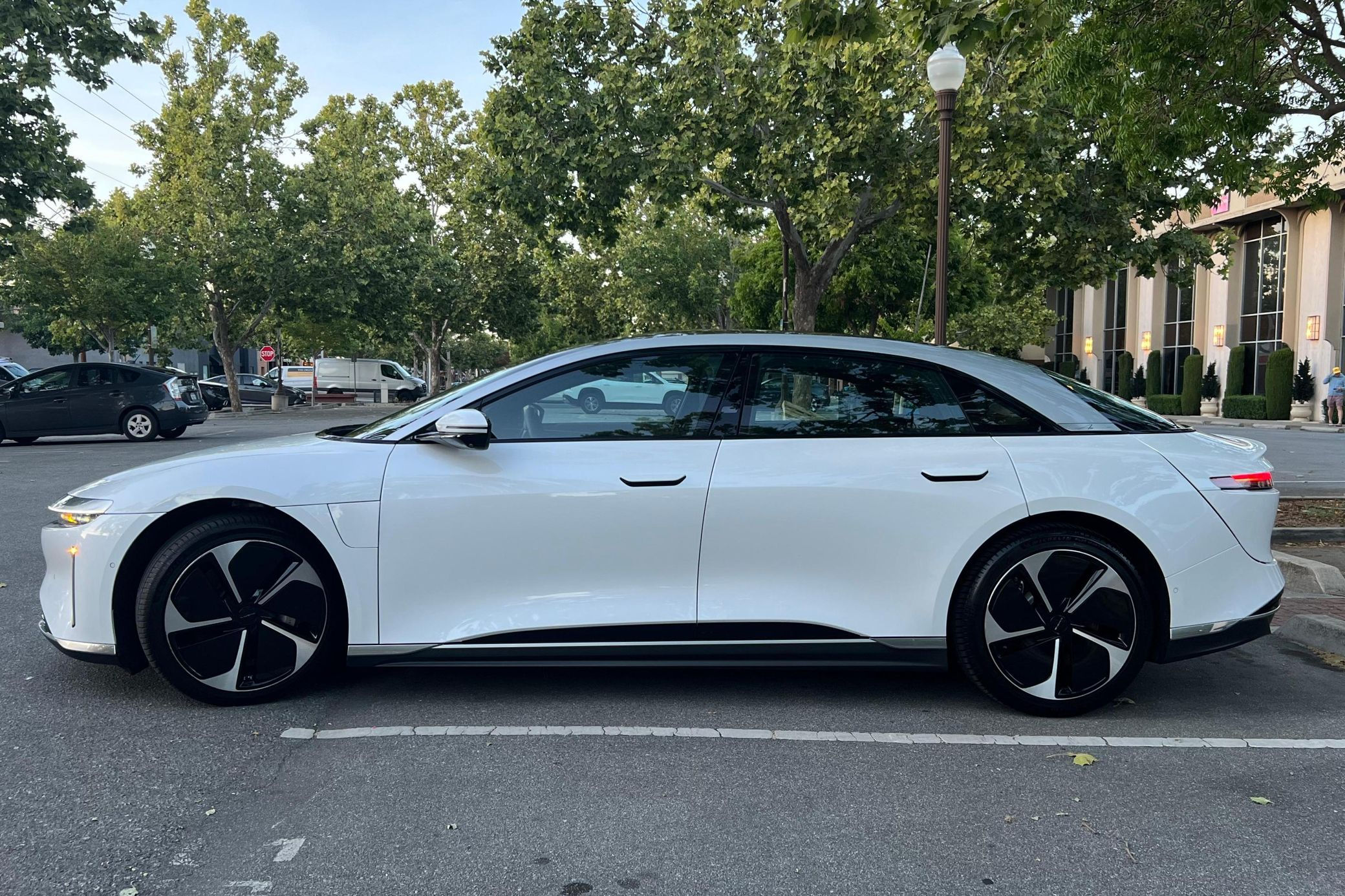 2023 Lucid Air Touring - Image 40