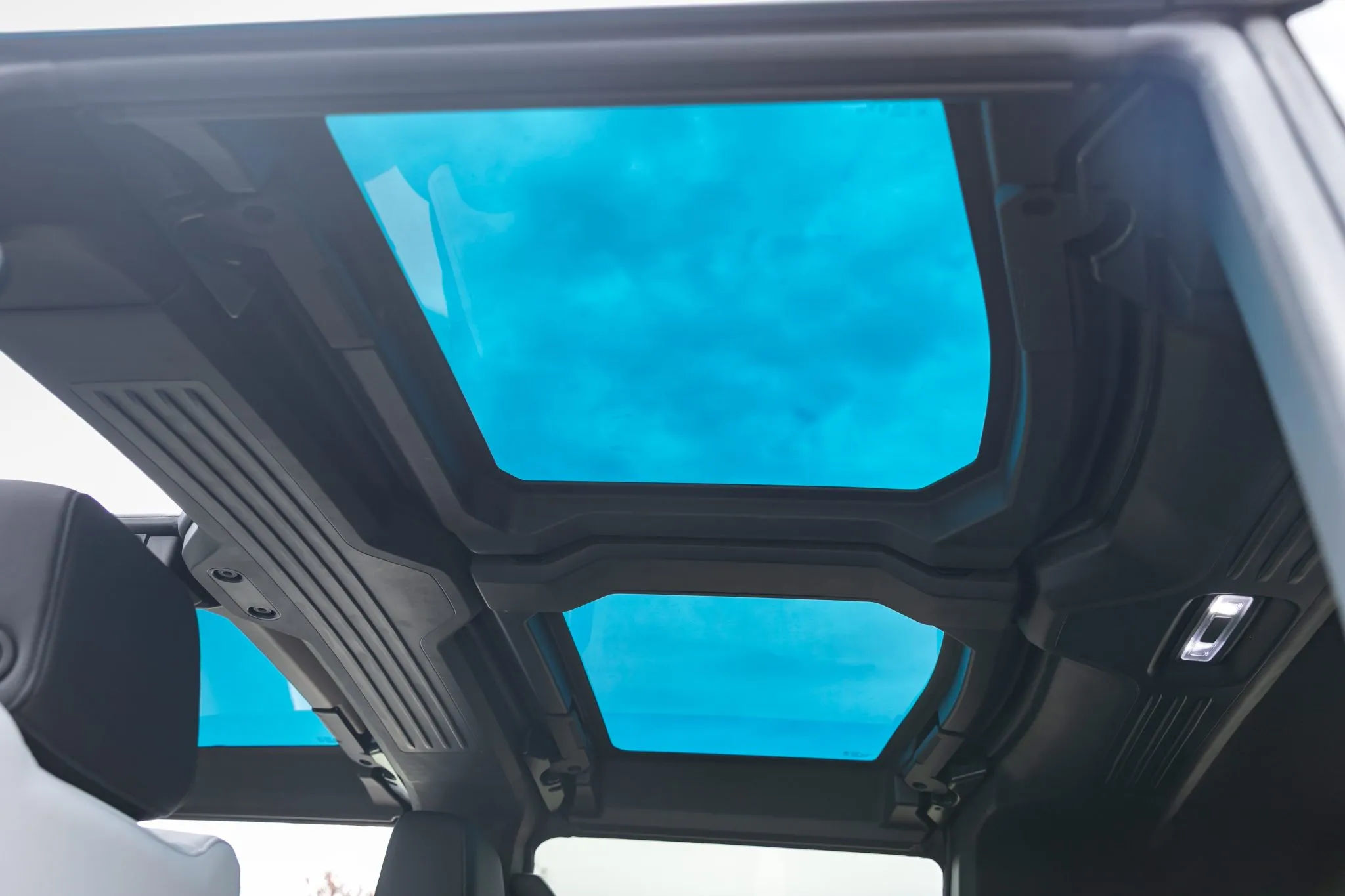 2024 GMC Hummer EV 3X Omega Edition - Image 44