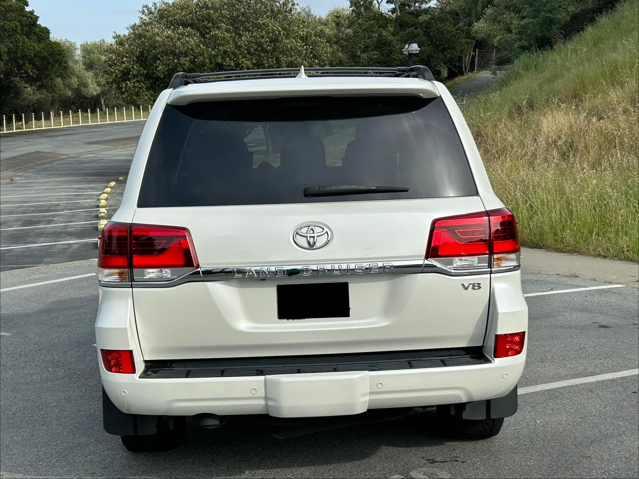 2017 Toyota Land Cruiser - Image 51