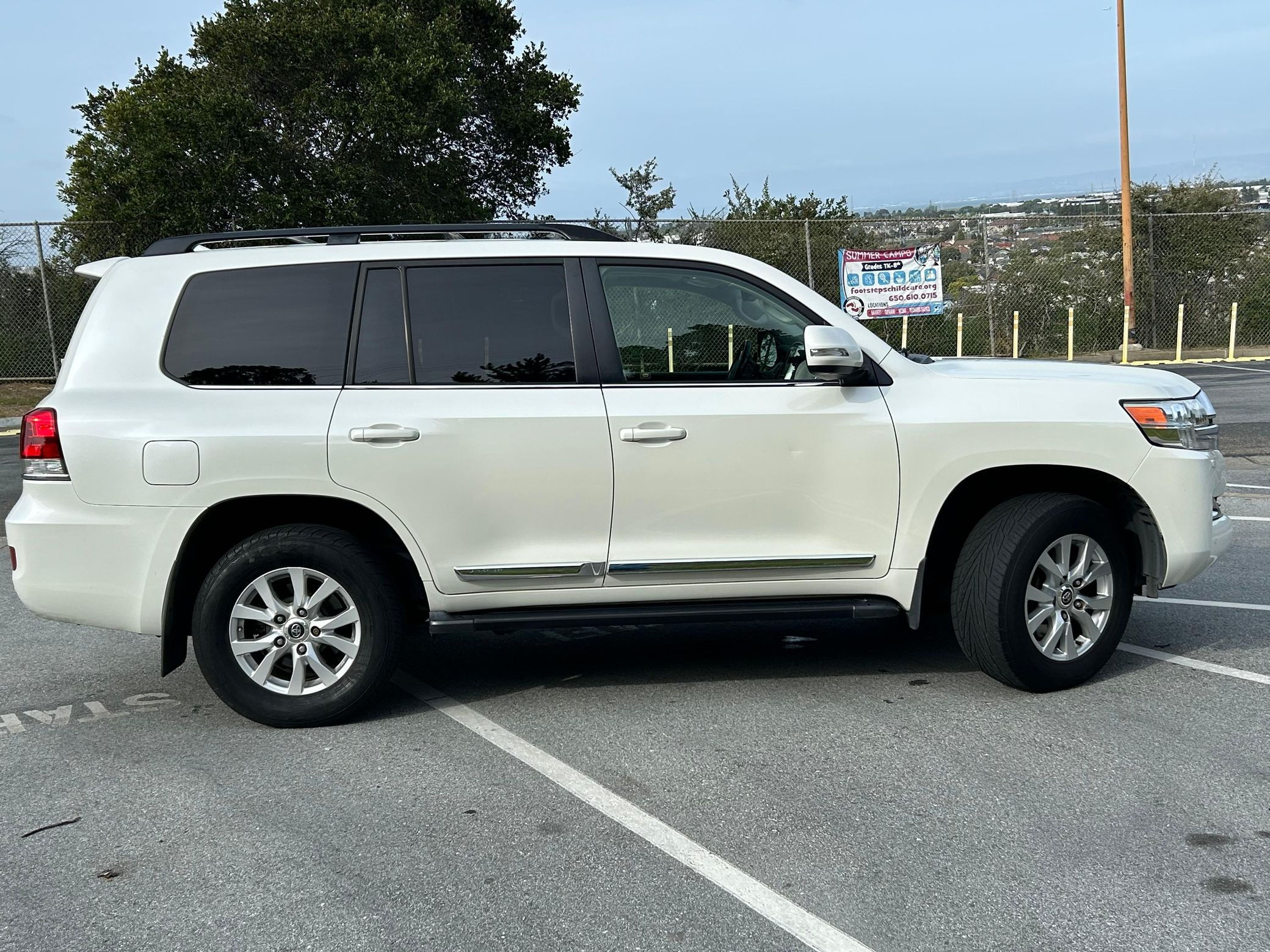 2017 Toyota Land Cruiser - Image 53