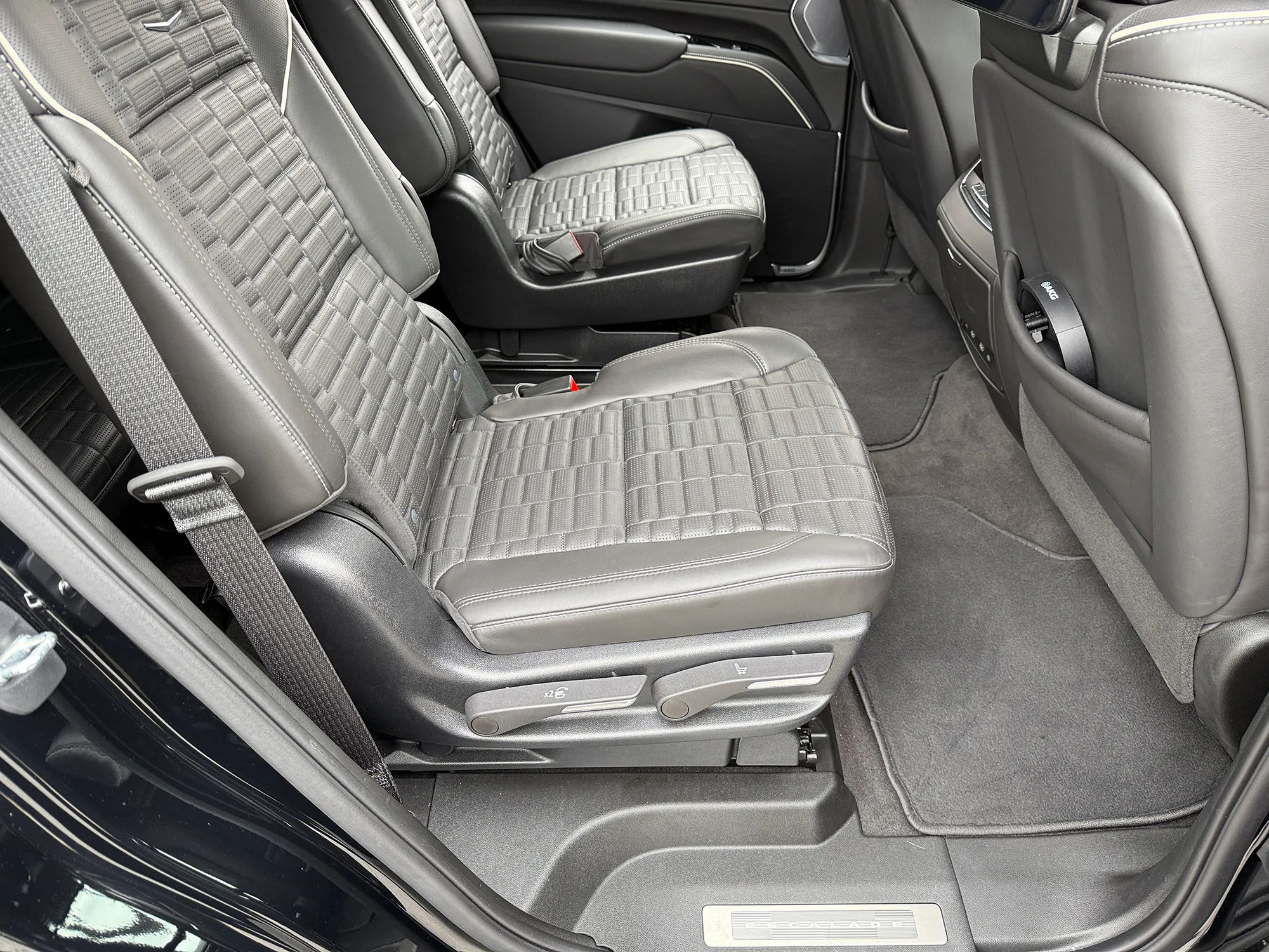 2023 Cadillac Escalade-V - Image 60