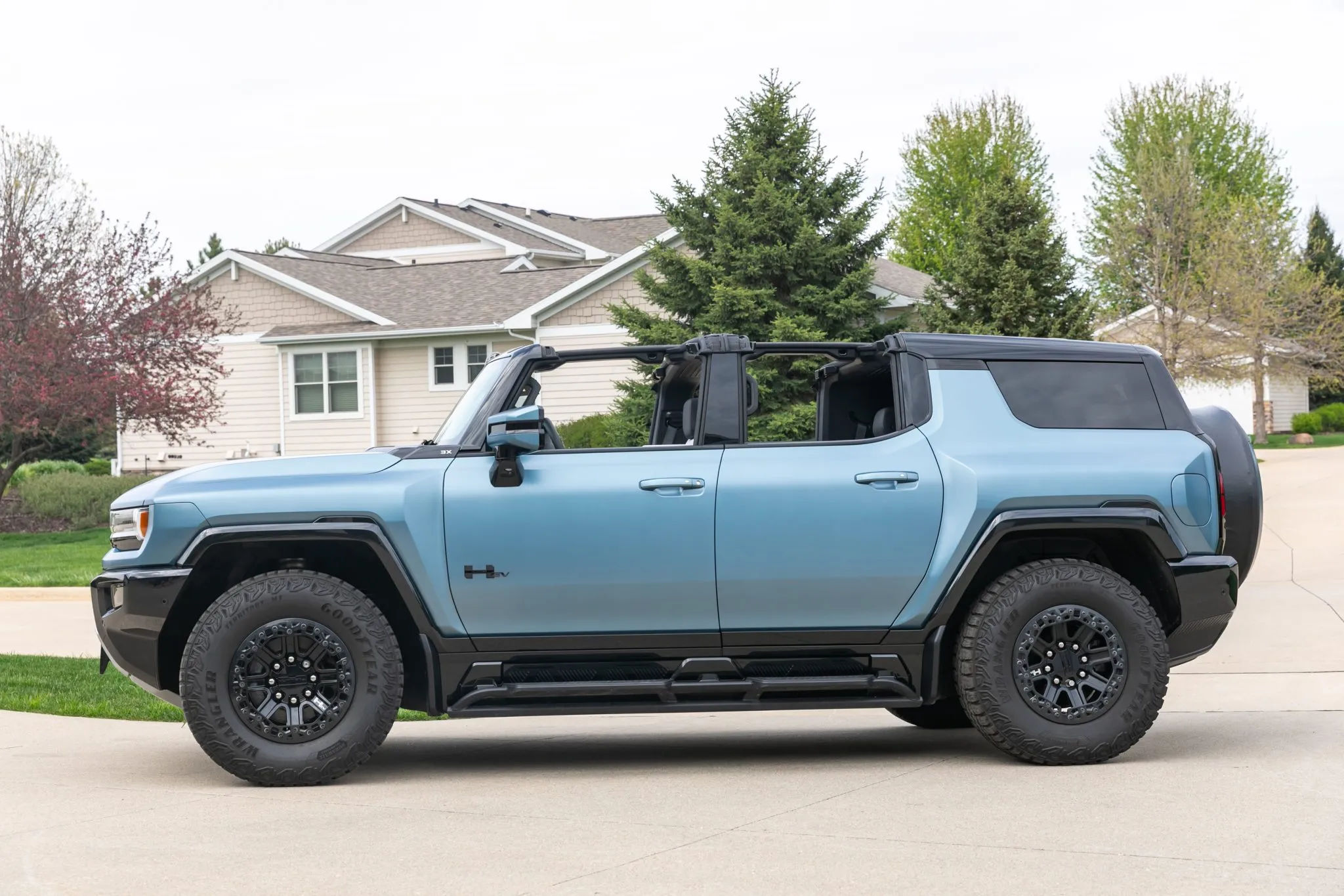 2024 GMC Hummer EV 3X Omega Edition - Image 71